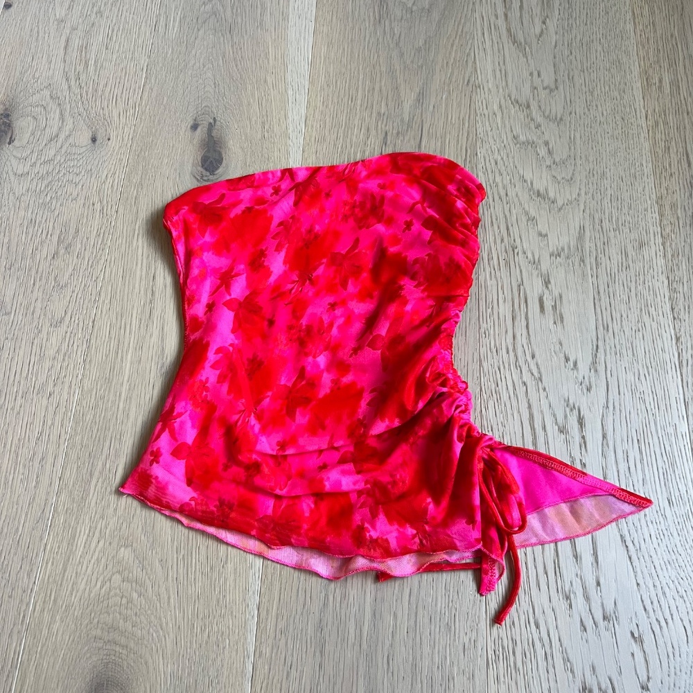 Asymmetrical PRINCESS POLLY TOP - Picture 5 of 5